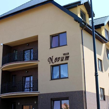 Villa Novum Leba Bagian luar foto