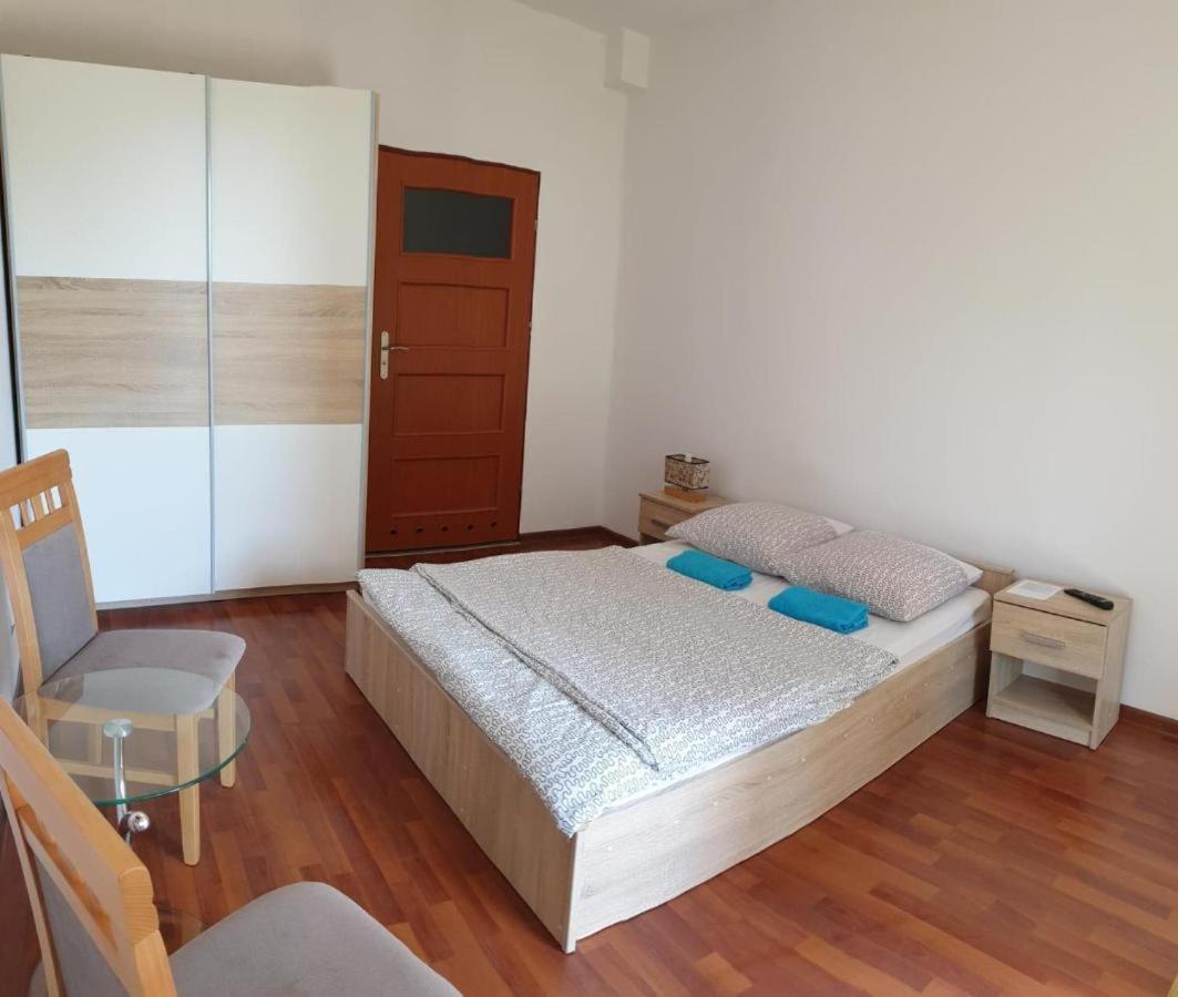 Villa Novum Leba Bagian luar foto